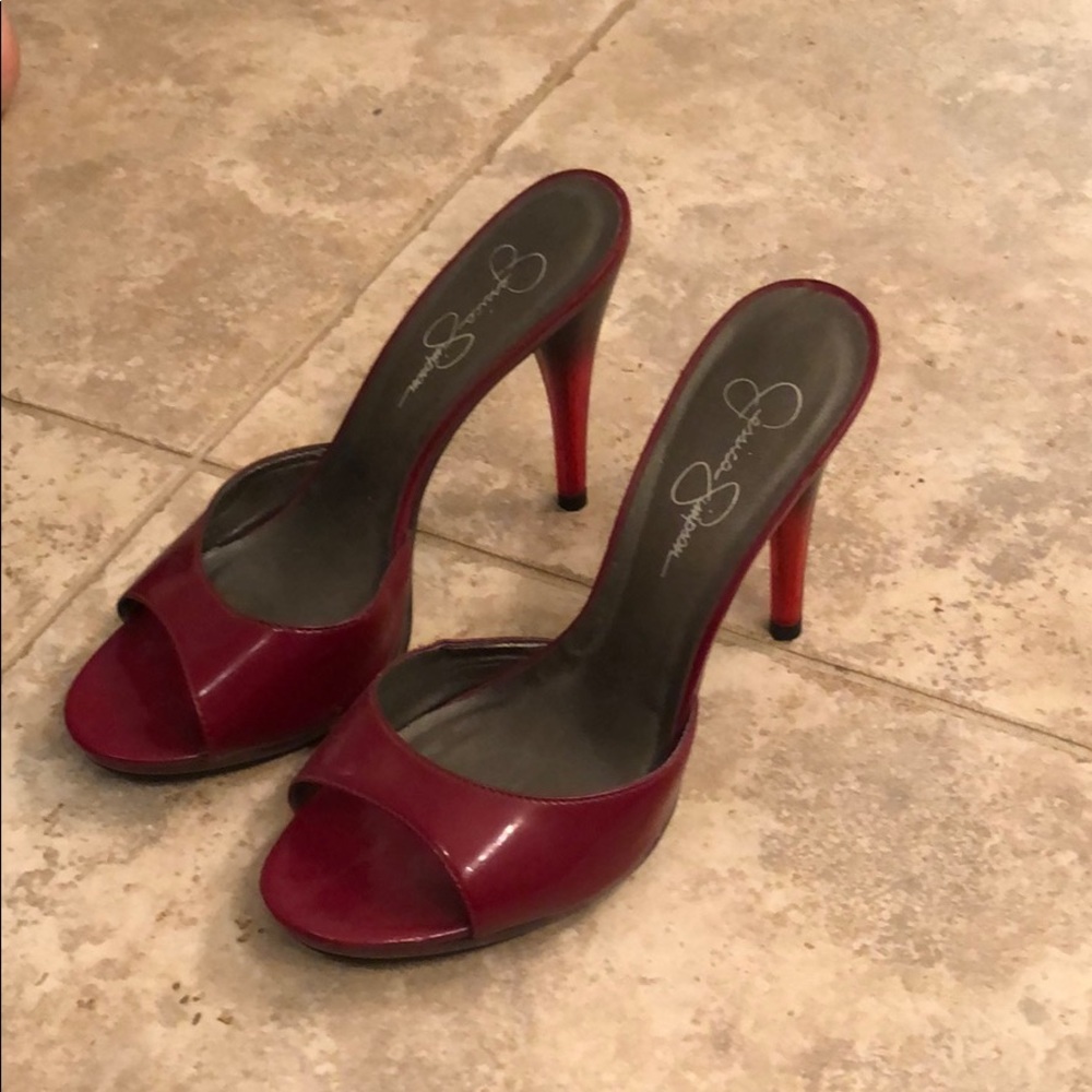 Jessica Simpson red ombré pumps!